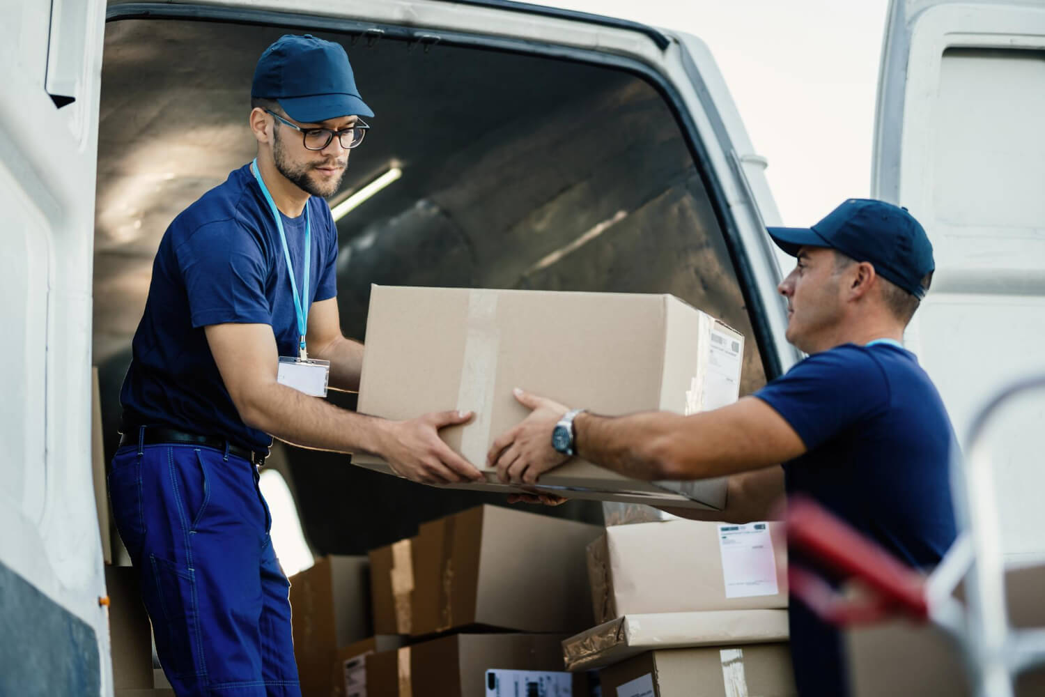 Local movers packing